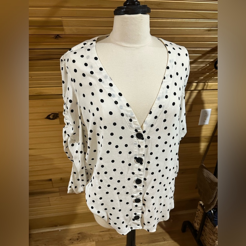 Maeve by Anthropologie Button Up top or cardigan